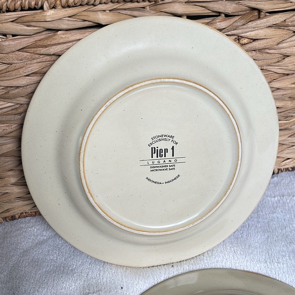 Pier 1 Lugano Set of 2 8” Salad Dessert Plates Fall Orange Red Tan Edge - Picture 5 of 6